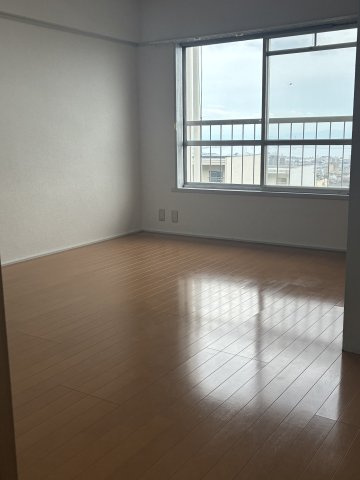 鶴甲コーポ34号館の洋室