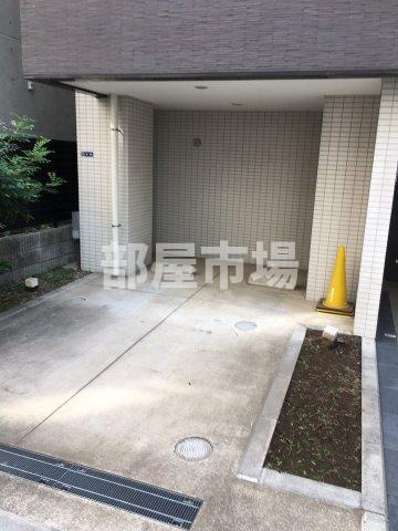 グラントゥルース押上の駐車場