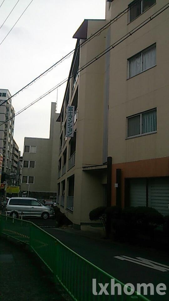富士マンションのロビー|落ち着いたロビーです