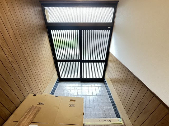 新家貸家の玄関