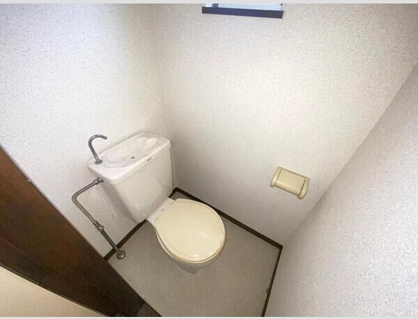 サンピア光ヶ丘のトイレ|落ち着いた色調のトイレです