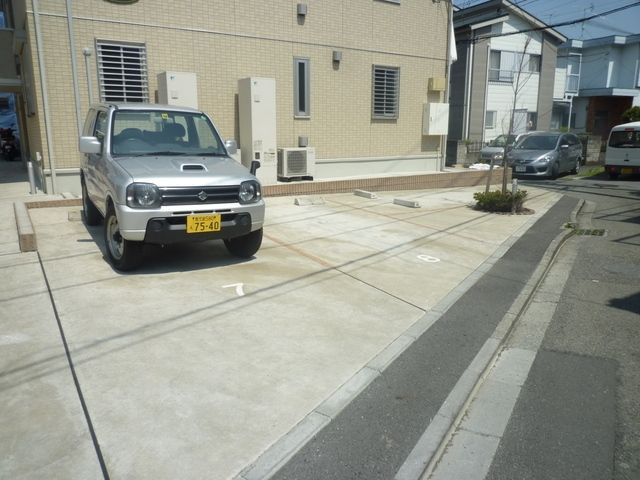 エーデルハイム　Aの駐車場