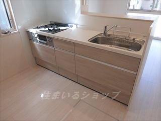 セジュール矢口が丘のキッチン|３口ガスコンロ・グリル付き