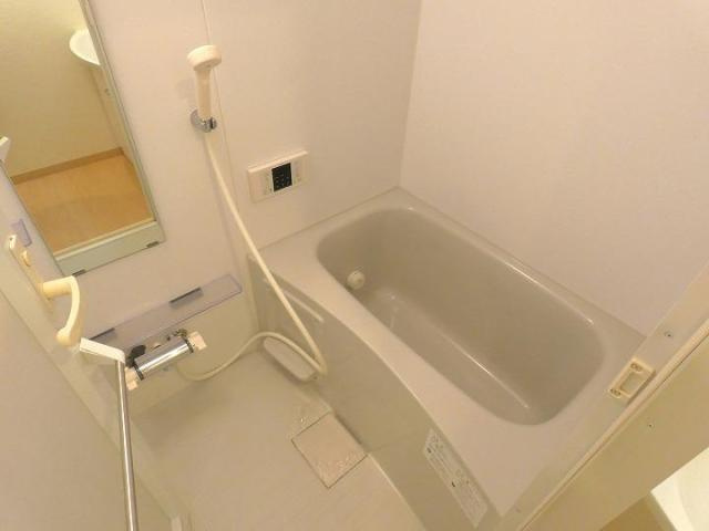ブランセ森下の浴室
