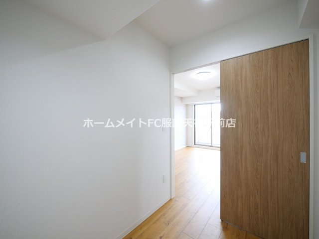 ONLYONE池田新町の洋室
