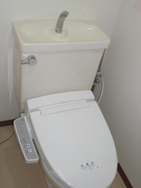 石渡ビルのトイレ