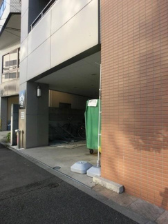 【エントランス】