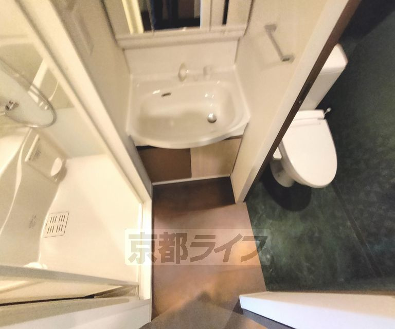 SILK HOUSEとなみ 3号館の独立洗面台
