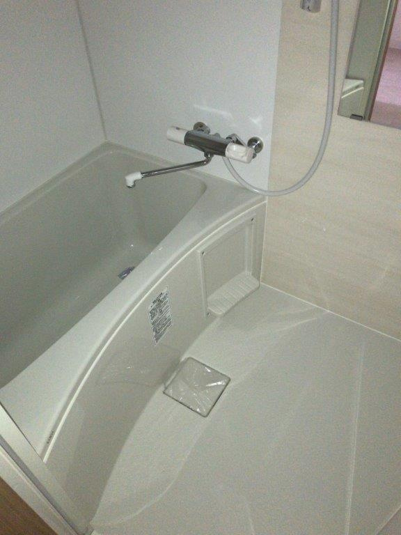 ノイヴェル昭和町の浴室|きれいなお風呂です