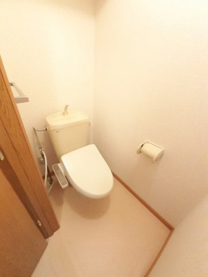 【トイレ】 | ジュネス９９Ａ | 落ち着いた色調のトイレです