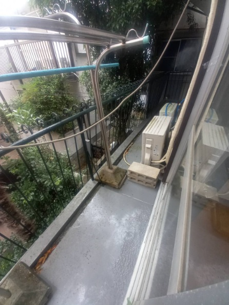 中尾町貸家の庭