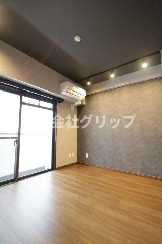 パルム長者町の洋室