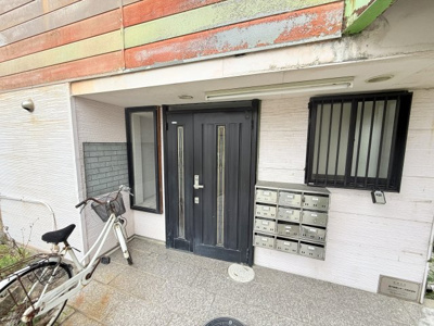 【エントランス】 | 白石マンション