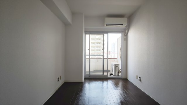 【居間・リビング】カサベラエステ三宮 