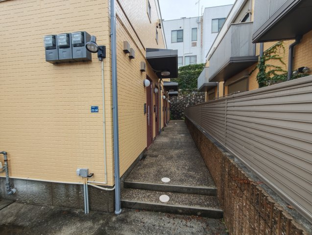 【エントランス】ウィズ諏訪山B棟