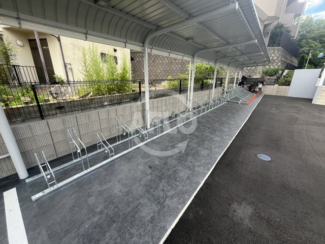 グラントリアノン緑地公園の設備|駐輪場
