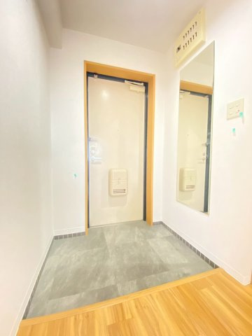 マンションフォルツーナの玄関