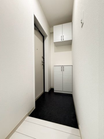 フォレ下穂積2丁目の玄関