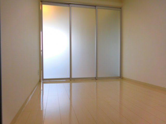 カンマキーノの洋室