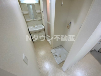 【洗面所】 | グリーンハイツ | コンパクトで使いやすい洗面所