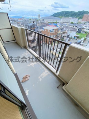 【バルコニー】 | 　ハピネス39 | 落ち着いた時間を過ごせるバルコニーです