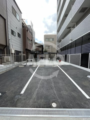 AXIA M-City大阪加賀屋の駐車場|カウニスルーチェ　駐車場