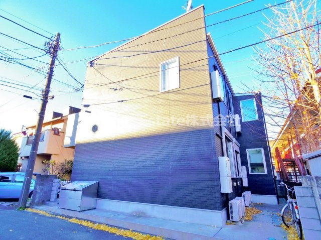 小平市小川町１丁目のアパートの外観