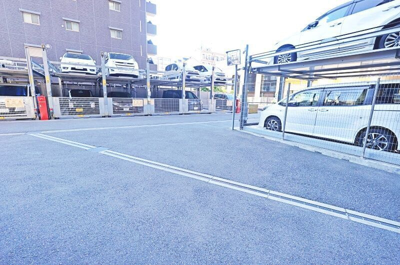 プレサンスロジェ都島本通ＥＡＳＴの駐輪場
