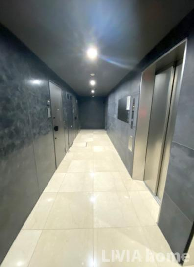川崎市川崎区本町１丁目の賃貸マンションのロビー