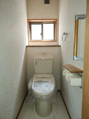 【トイレ】 | さいたま市見沼区　中古戸建 | ２F　トイレ