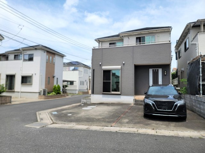 【外観】 | さいたま市見沼区　中古戸建 | カースペース3台可！