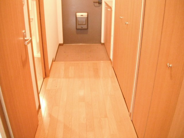エルアージュ小石川B棟の玄関