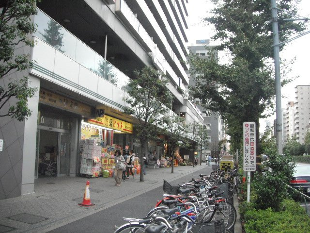 エルアージュ小石川B棟のエントランス