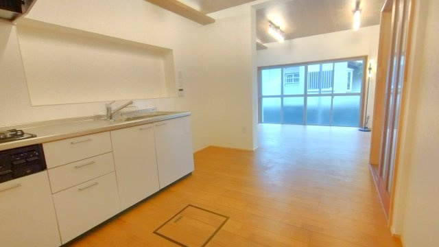 荒尾市一部借家の内装