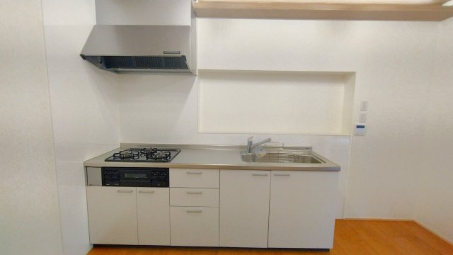 荒尾市一部借家のキッチン