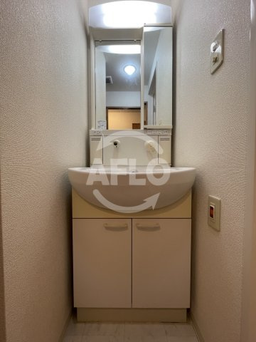 KHKコート西野田の独立洗面台|KHKコート西野田　独立洗面台
