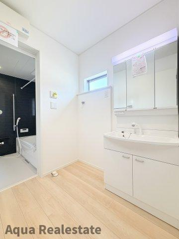 クレイドルガーデン 阿南市那賀川町北中島第1の洗面所|独立洗面台です　※画像はイメージです
