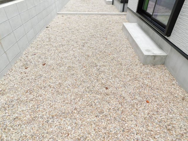 名古屋市熱田区白鳥１丁目の新築一戸建の庭|◇庭◇　　お子様の遊び場やガーデニングなどがが楽しめる庭付き♪