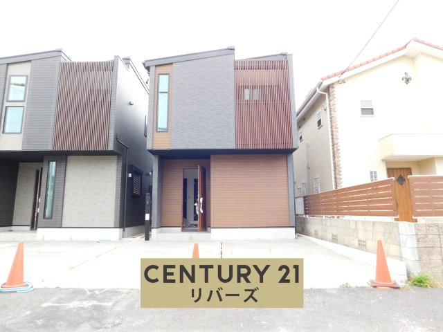 名古屋市熱田区白鳥１丁目の新築一戸建の外観|☆３号棟☆　　新価格！！いつでも見学できます♪（お問合せ当日、平日、水曜、夜間でもＯＫ）　名城線「熱田神宮西」徒歩５分♪　駐車並列２台ＯＫ！　ワイドリビング２３．３５帖♪　床暖房や食洗機など設備充実！