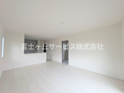【居間・リビング】 | 浜松市浜名区尾野 新築一戸建て 1号棟 | リビングダイニングです