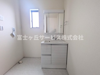 【独立洗面台】 | 浜松市浜名区尾野 新築一戸建て 2号棟 | 独立洗面台です