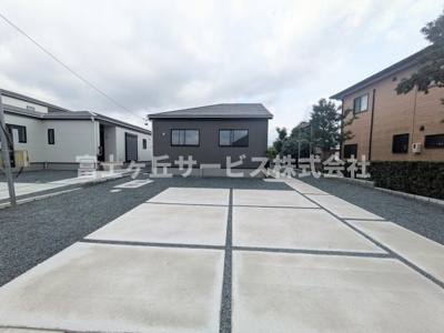 【駐車場】 | 浜松市浜名区尾野 新築一戸建て 3号棟 | ３台駐車可能です