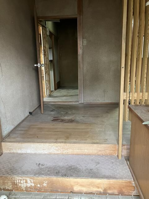 戸建 和歌山市湊２丁目の玄関