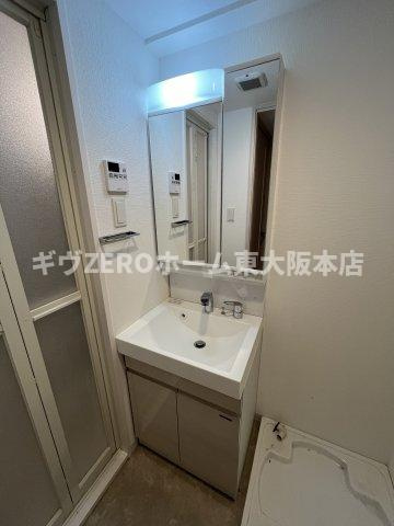 S-RESIDENCE高井田Centralの洗面所