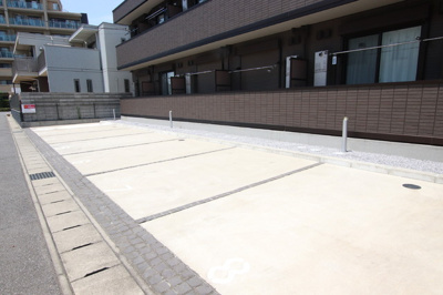 【空要確認】敷地内駐車場