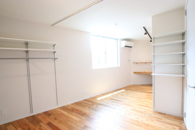 南向きで明るいお部屋です