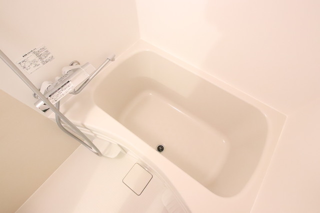 毎日の疲れを癒すバスルームです