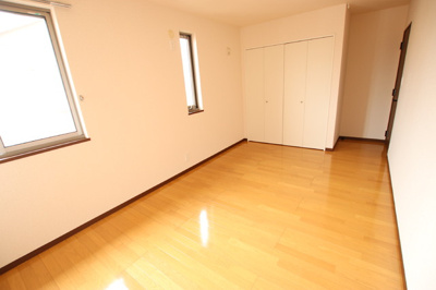 【洋室8帖】　クローゼット付きのお部屋です★