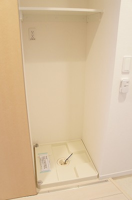 リブリ・白山WESTのその他