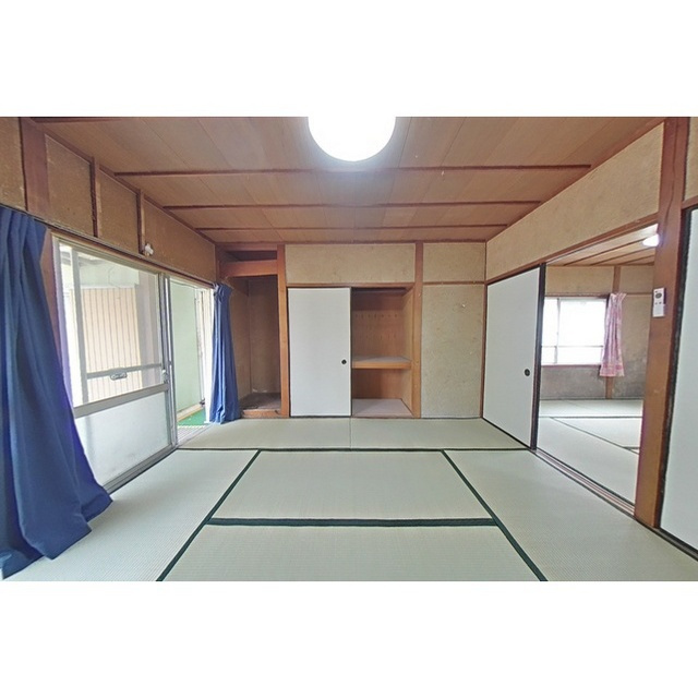 岐阜市加野２丁目の一戸建ての居間・リビング|1階8帖和室